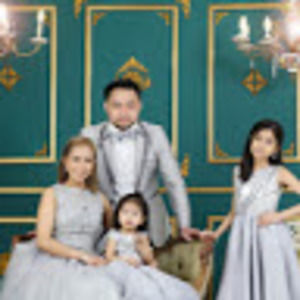 Meet your Posher, Lalaine